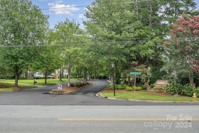 Property image 2 at 7224 Glen Brook Lane, Charlotte, NC 28269