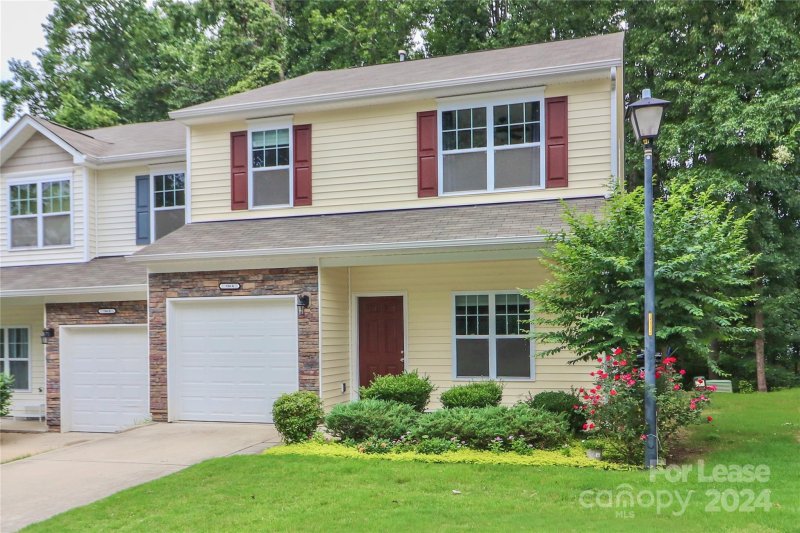 Property image 2 at 194 Limerick Road, Mooresville, NC 28115