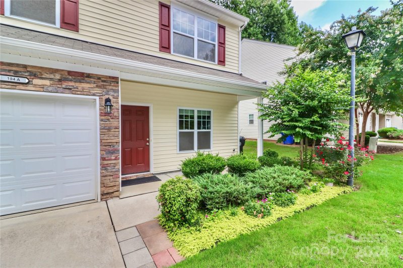 Property image 3 at 194 Limerick Road, Mooresville, NC 28115