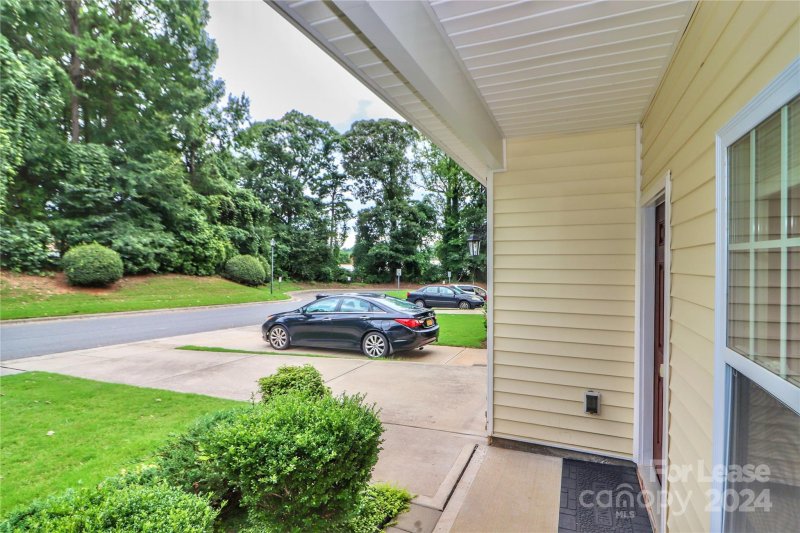 Property image 5 at 194 Limerick Road, Mooresville, NC 28115