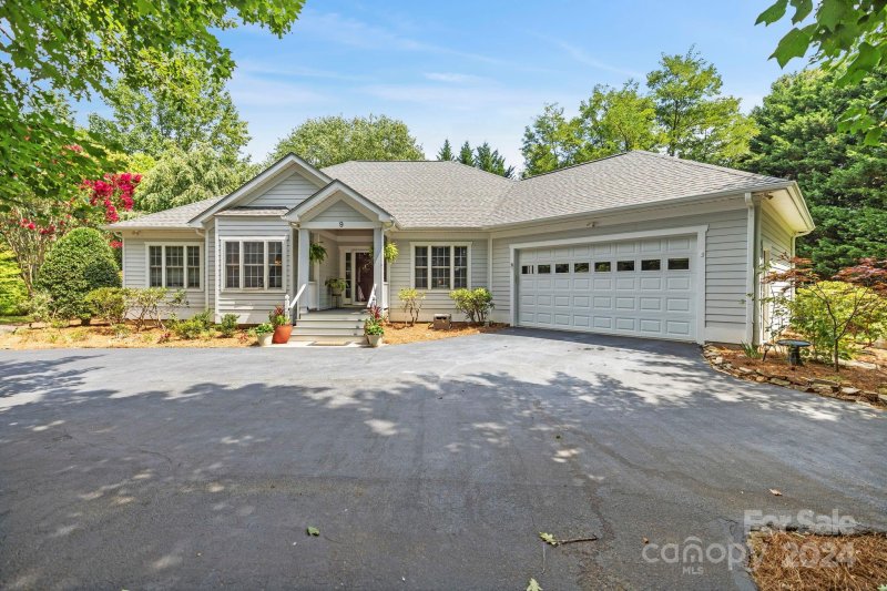 Property image 2 at 9 Country Club Road, Mills River, NC 28759