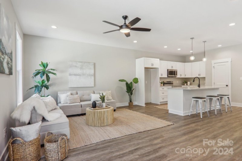 Property image 5 at 6 Escondido Drive, Asheville, NC 28806