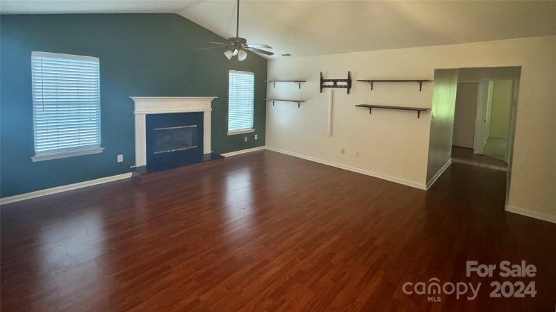 Property image 3 at 7821 Ambleside Drive, Charlotte, NC 28216