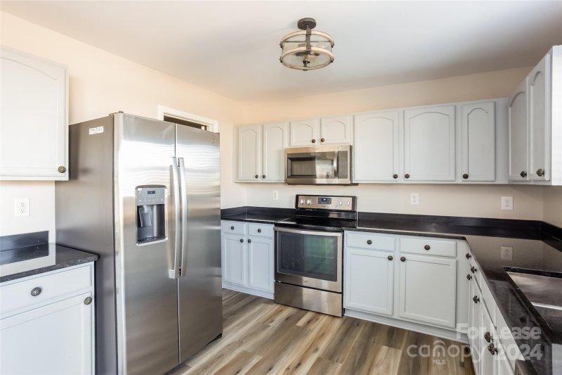 Property image 5 at 12527 Dervish Lane, Charlotte, NC 28269