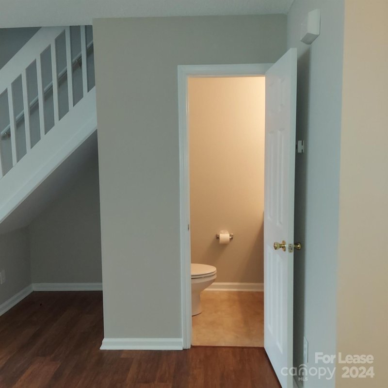 Property image 4 at 3206 Summercroft Lane, Charlotte, NC 28269