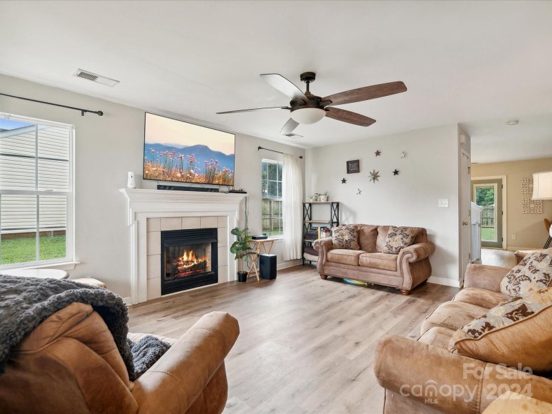 Property image 2 at 627 Overlook Road, Lowell, NC 28098