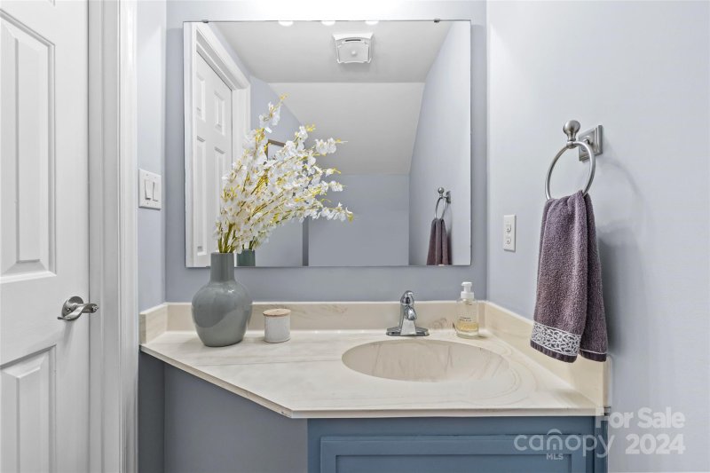 Property image 5 at 9225 N Vicksburg Park Court, Charlotte, NC 28210