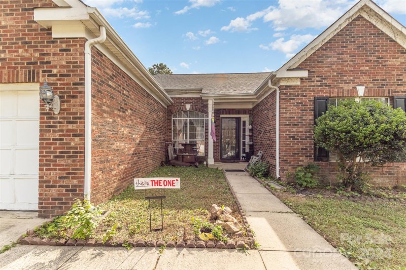 Property image 3 at 9419 Melanie Thompson Drive, Charlotte, NC 28213