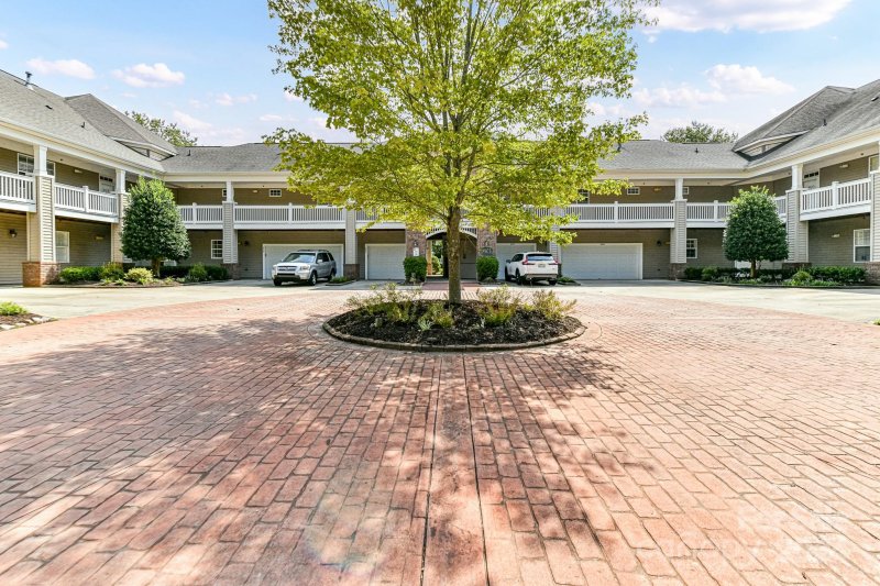 Property image 2 at 8919 Rosalyn Glen Road, Cornelius, NC 28031