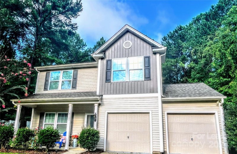 8123 Mossy Rock Road