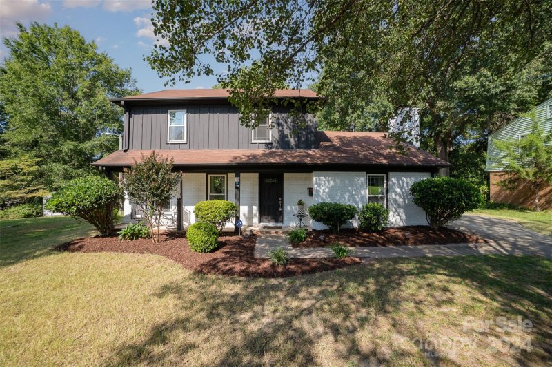 Property image 2 at 7148 April Ridge Lane, Charlotte, NC 28215