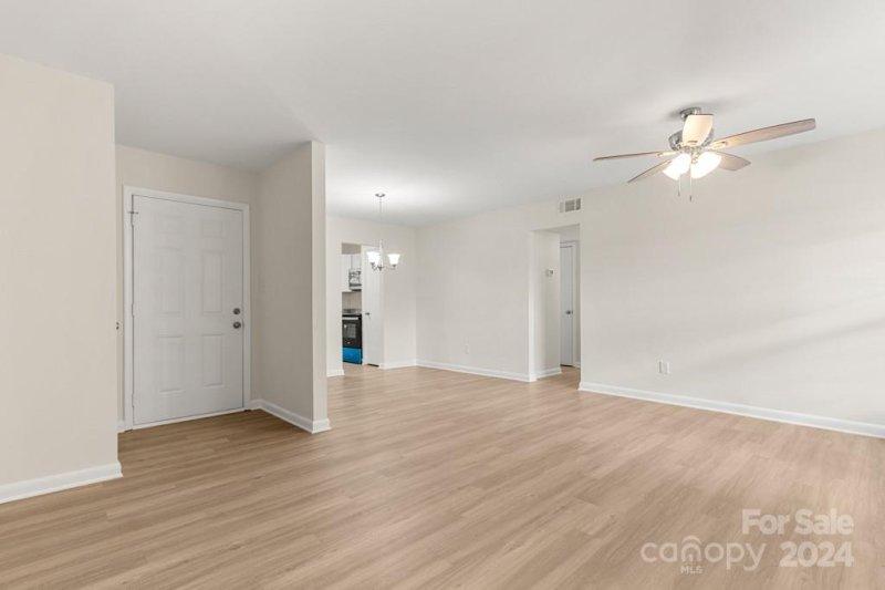 Property image 4 at 4601 Coronado Drive, Charlotte, NC 28212