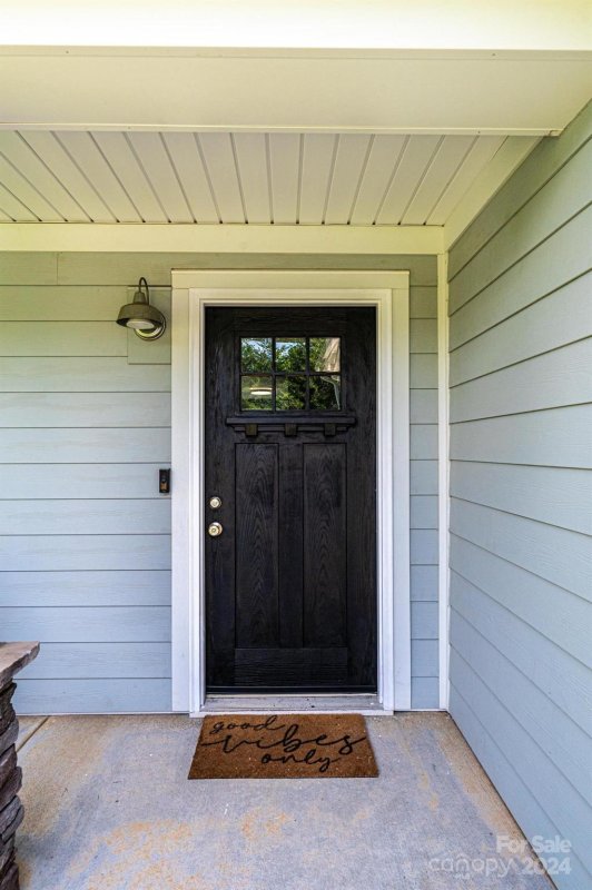 Property image 4 at 1704 Pipers Ridge Circle, Conover, NC 28613