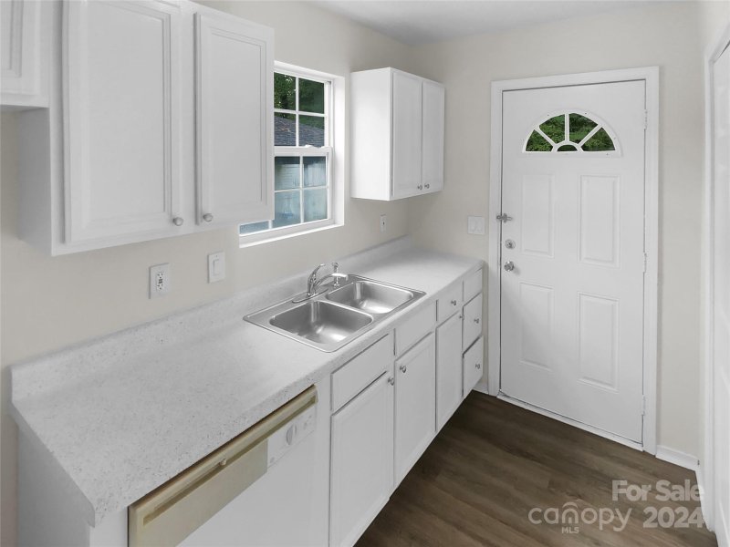 Property image 2 at 1024 Mcarthur Avenue, Charlotte, NC 28206