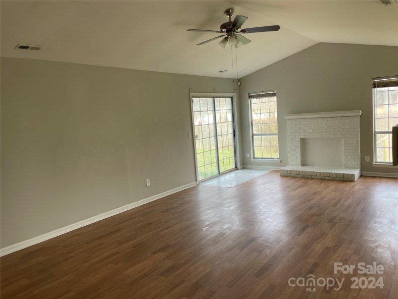 Property image 3 at 8633 Milton Morris Drive, Charlotte, NC 28227
