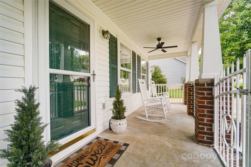 Property image 4 at 1551 Meadow Glen Lane, Rock Hill, SC 29730