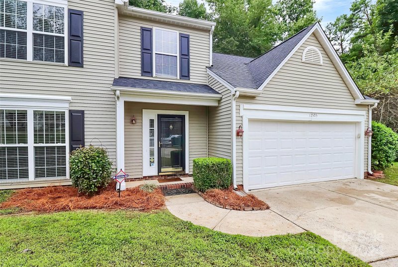 Property image 3 at 12503 Cheryl Anne Place, Charlotte, NC 28262