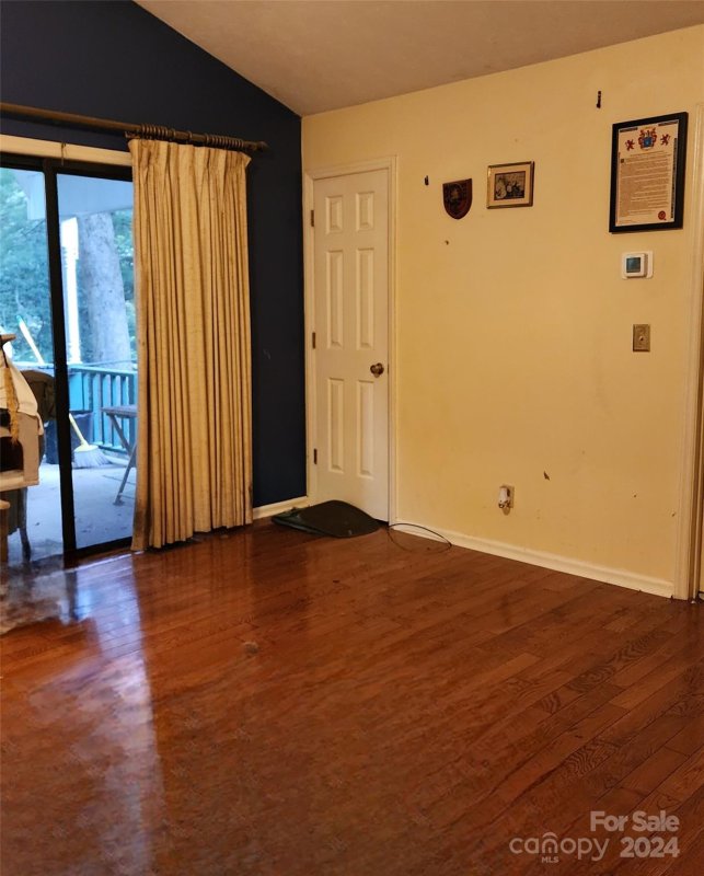 Property image 3 at 210 Fernwood Drive, Hendersonville, NC 28791