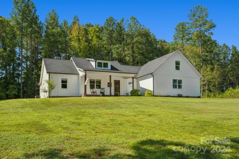 5080 Star Magnolia Court