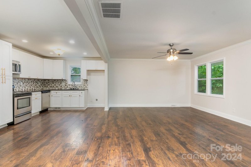 Property image 4 at 7731 Pawtuckett Road, Charlotte, NC 28214