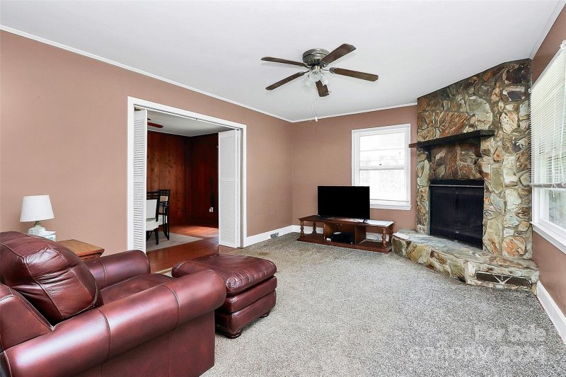 Property image 3 at 4531 Rockford Court, Charlotte, NC 28209
