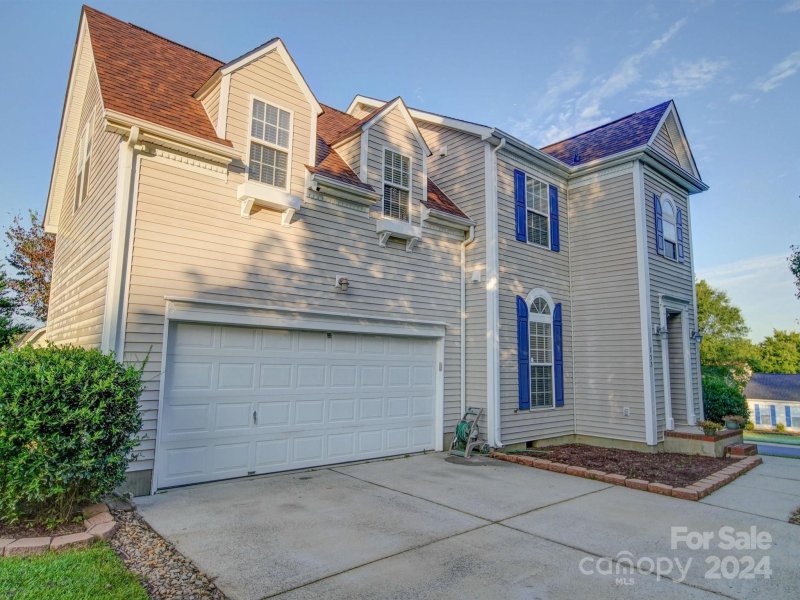 Property image 3 at 133 Brookstone Drive, Mount Holly, NC 28120