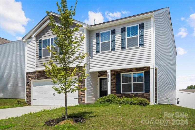 Property image 2 at 8014 Rowling Drive, Charlotte, NC 28215
