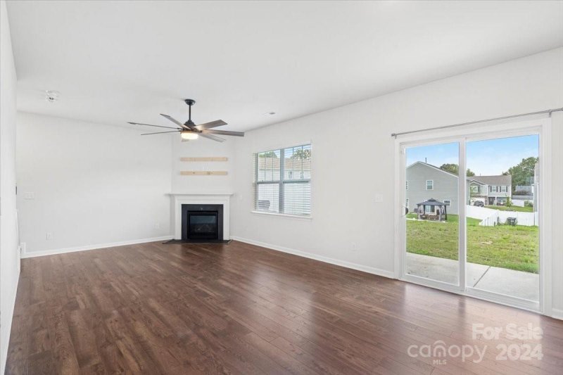 Property image 5 at 8014 Rowling Drive, Charlotte, NC 28215