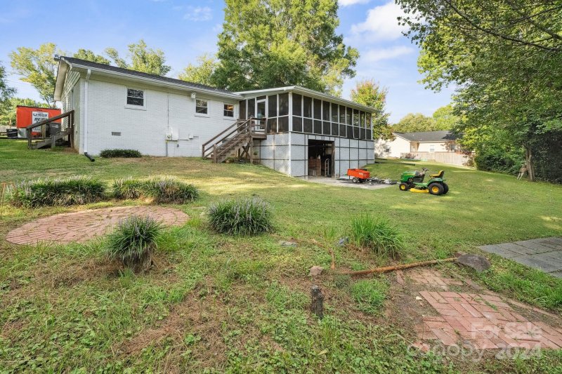 Property image 4 at 2550 Scott Street, Kannapolis, NC 28083