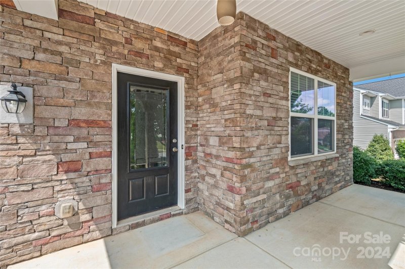 Property image 3 at 152 Chertsey Drive, Mooresville, NC 28115