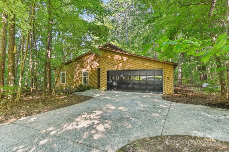 3216 Bow Club Trail