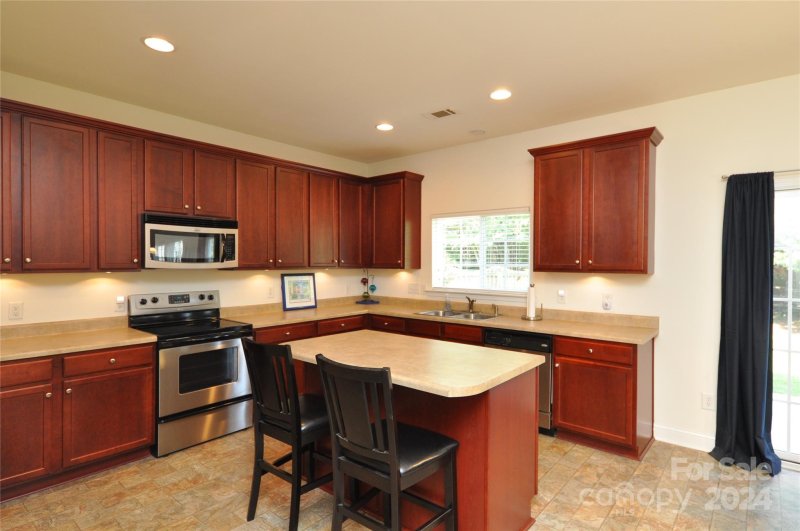 Property image 4 at 13405 Pontchatrain Avenue, Charlotte, NC 28273