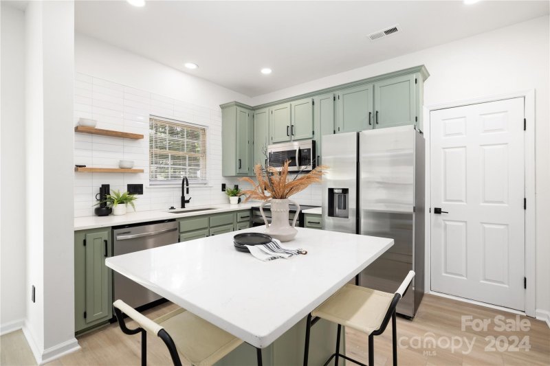 Property image 4 at 2839 Whaleys Court, Charlotte, NC 28273