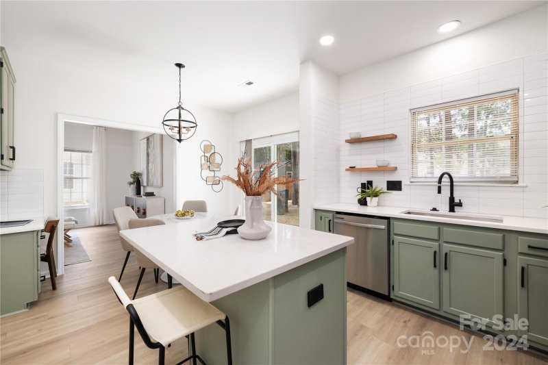 Property image 5 at 2839 Whaleys Court, Charlotte, NC 28273