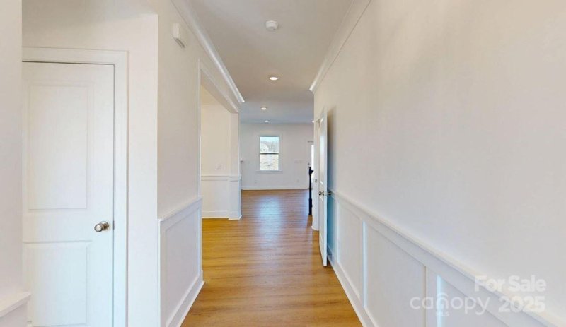 Property image 2 at 10108 Whitaker Pointe Drive, Huntersville, NC 28078