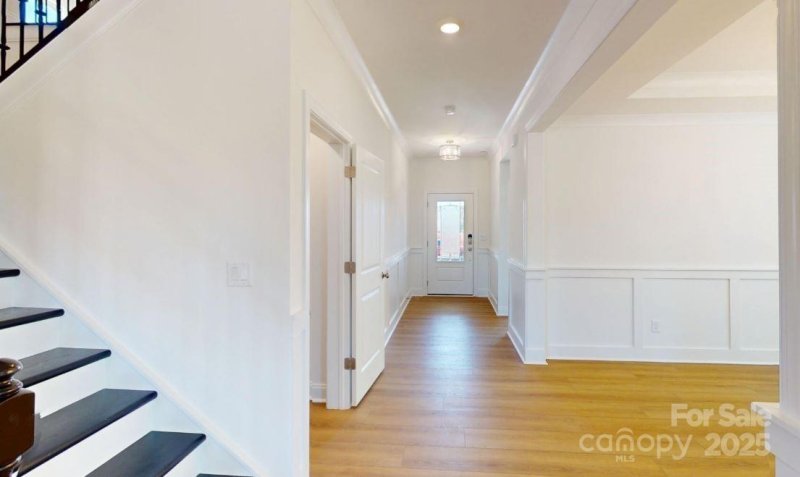 Property image 3 at 10108 Whitaker Pointe Drive, Huntersville, NC 28078