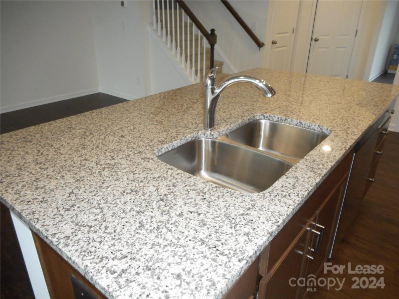 Property image 4 at 5612 Harris Cove Drive, Charlotte, NC 28269