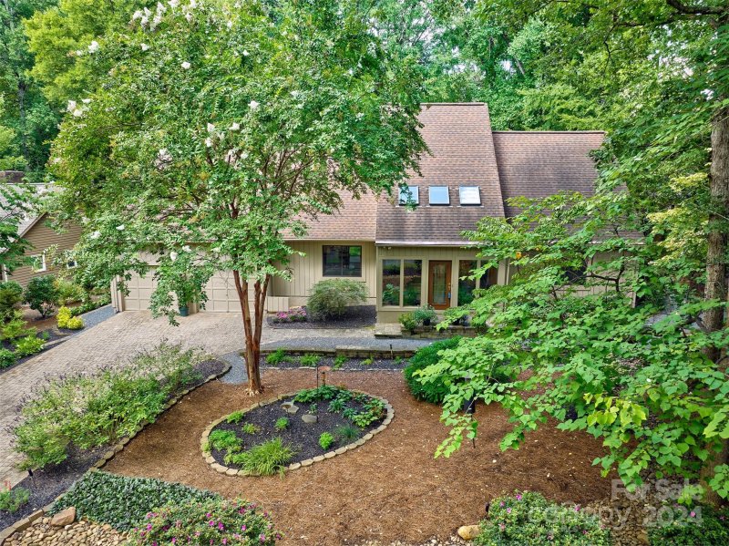 Property image 2 at 4 Oak Leaf Road, Lake Wylie, SC 29710