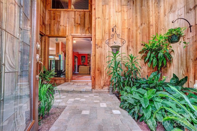 Property image 4 at 4 Oak Leaf Road, Lake Wylie, SC 29710