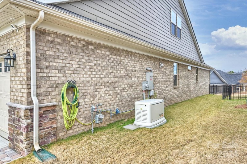 Property image 2 at 5011 Valor Lane, Mint Hill, NC 28227