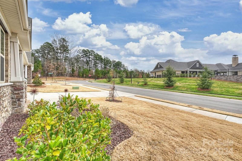 Property image 3 at 5011 Valor Lane, Mint Hill, NC 28227