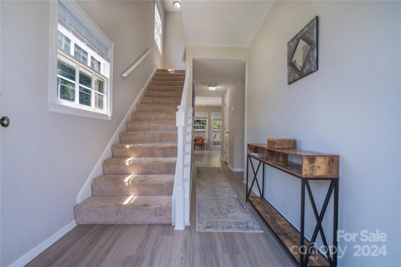 Property image 4 at 8339 Knights Bridge Road, Charlotte, NC 28210