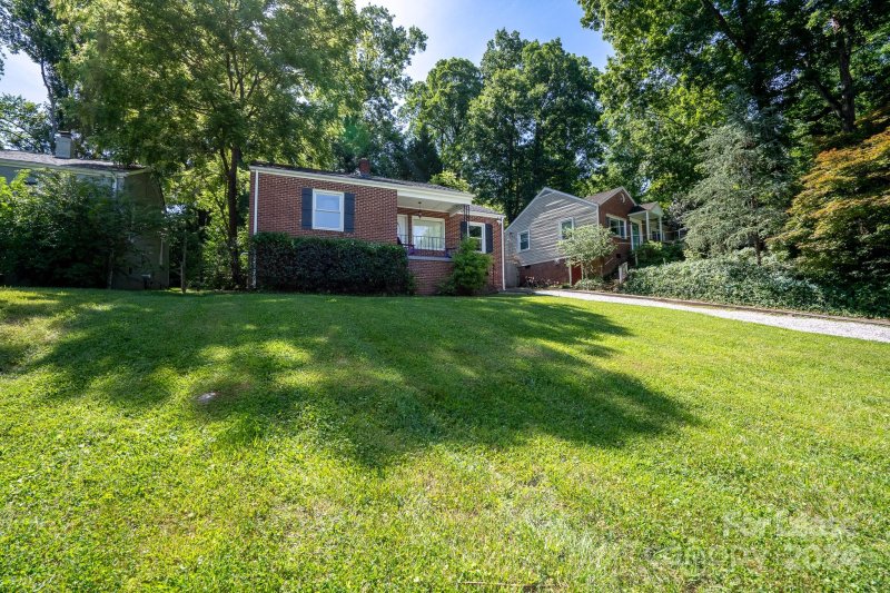 Property image 2 at 1948 Arnold Drive, Charlotte, NC 28205