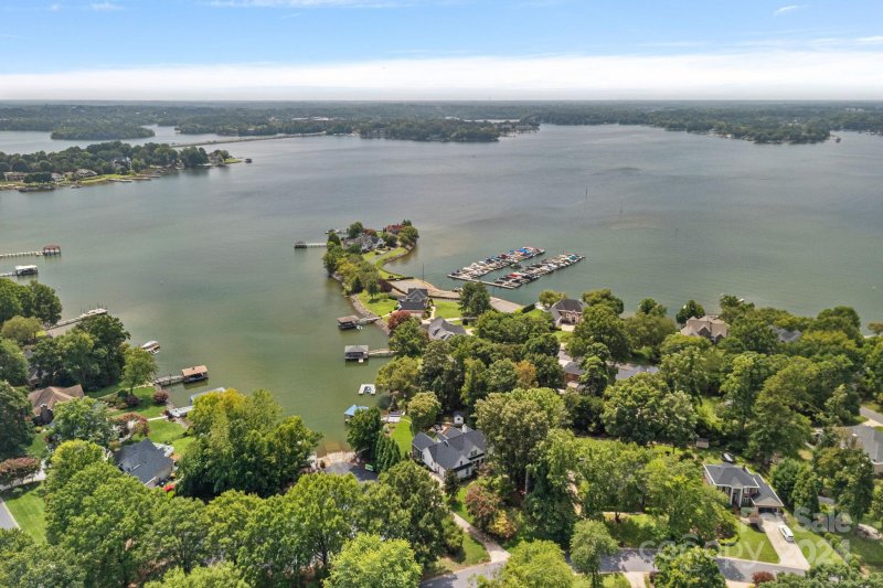 Property image 5 at 102 Southhaven Drive, Mooresville, NC 28117