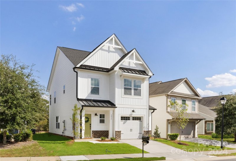 Property image 2 at 5215 Crystal Lakes Drive, Rock Hill, SC 29732