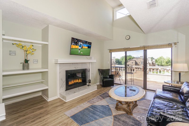 Property image 5 of 642 Portside Drive in Davidson Landing, Davidson, NC 28036