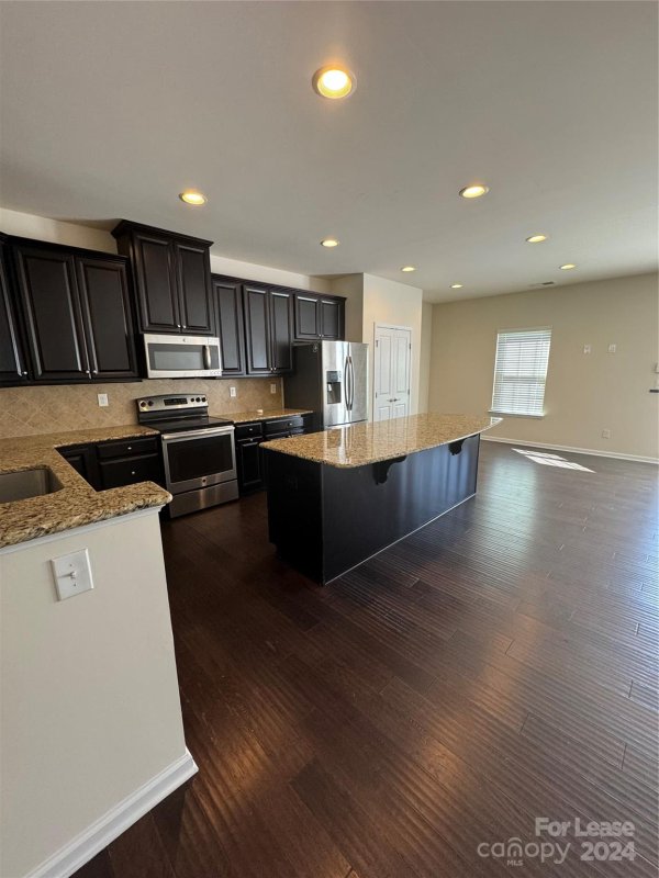 Property image 4 at 1754 Fleetwood Drive, Charlotte, NC 28208