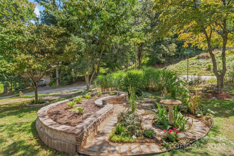 Property image 5 at 74 Lakeside Drive, Asheville, NC 28806