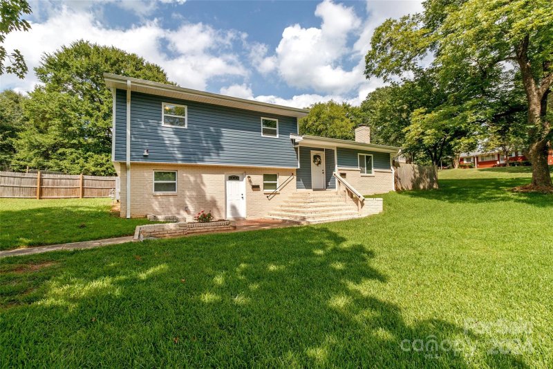 8915 Sharonbrook Drive