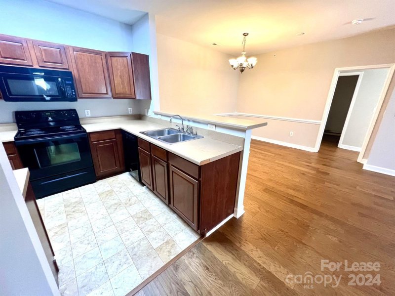 Property image 4 at 10618 Hill Point Court, Charlotte, NC 28262